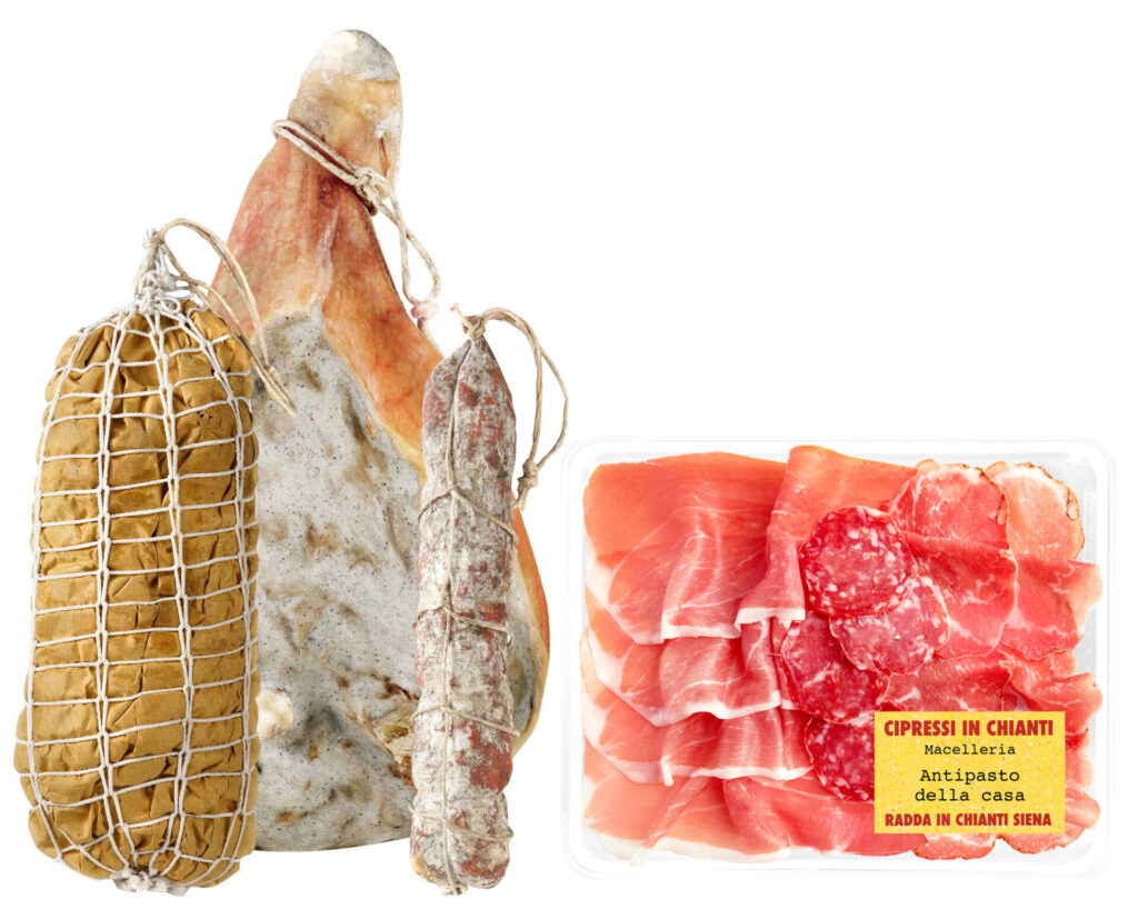 charcuterie toscane, entière et tranchée en barquettes
