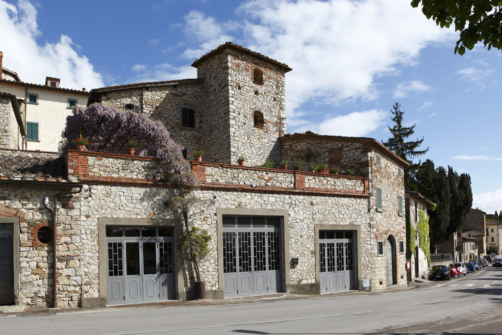 Antica cantina di stagionatura del XV secolo in Toscana